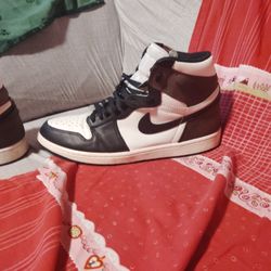 Nike Air JORDAN 1 Retro  High OG Dark Mocha Leather High Size 11 In Great Condition  Or Trade For A  Mini Bike  Or Electric Scooter 🛵