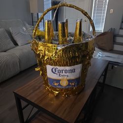 Corona Pinata