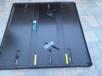 Hard Folding Truck Bed Tonneau Cover