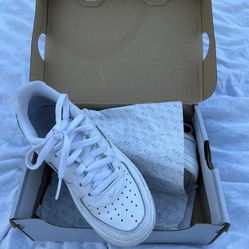 Nike Force 1, Kids Size 12C