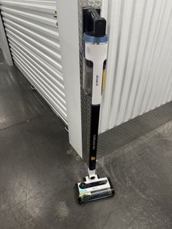 Shark wireless Vacuum