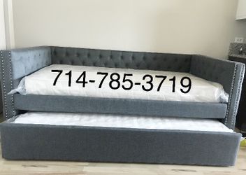 Twin/Twin day bed + 2 Mattress