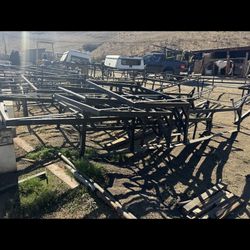 Racas Para Cualquier Troca  / Racks For Any Type Of Truck 