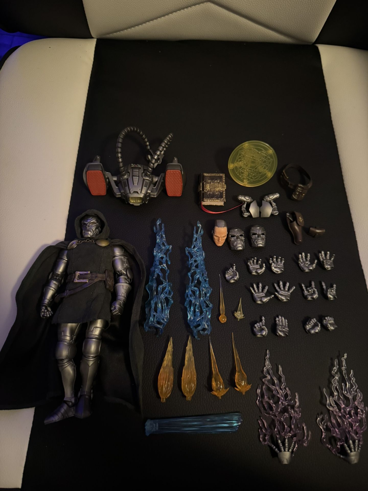 Mezco Doctor Doom