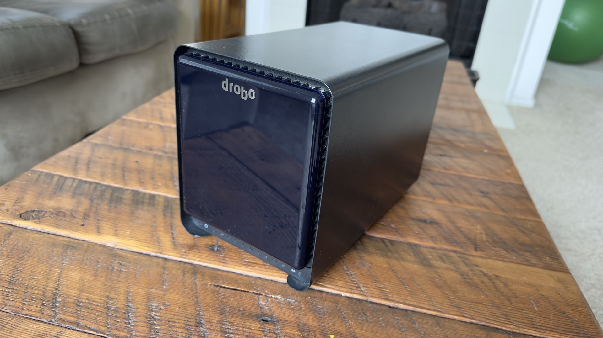 Drobo 5N2, 5bay Network Attached 14.30 TB Storage
