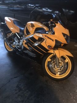 Honda year 2000 fi4