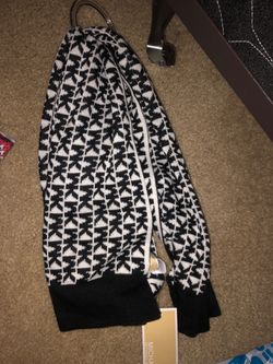 Mk scarf