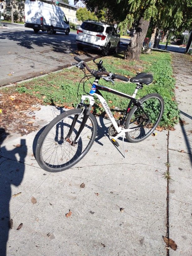 Specialized Crosstrail Bicycle