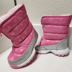 Boots For Girls. Size 6. Like New. 