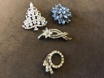 Vintage Pins 