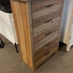 5 Drawer Chest, Dresser for Bedroom,Dresser Organizer, Tall Dresser Chest of Drawers for Living Room - Brown