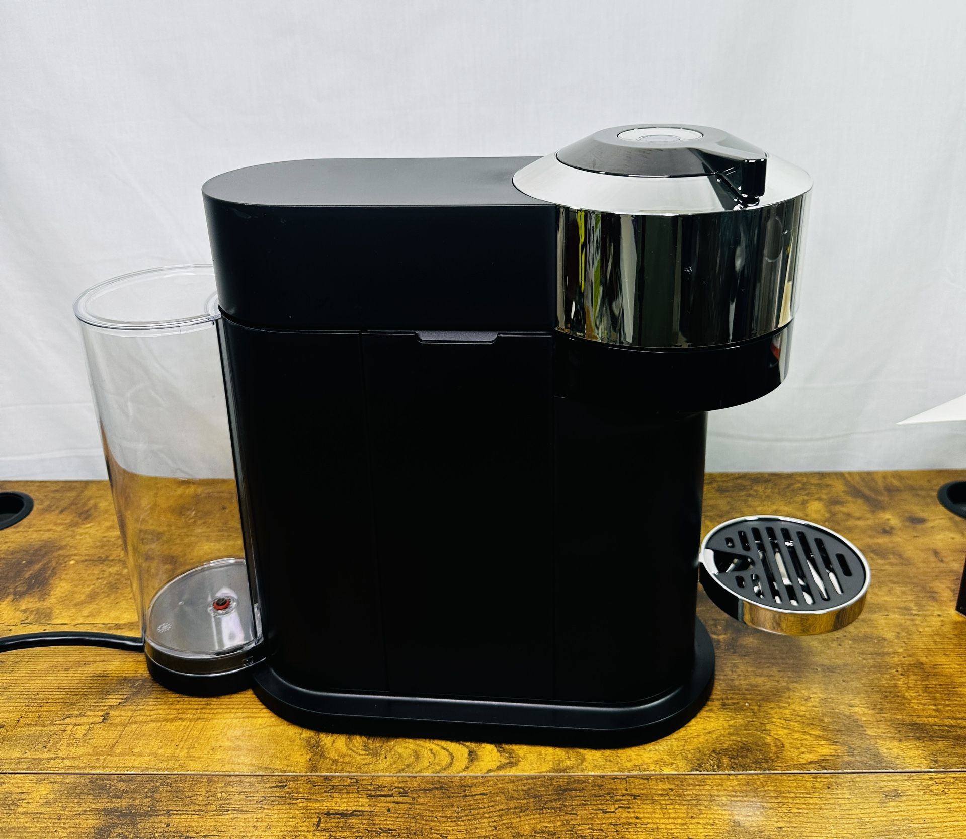 Nespresso ENV120CAE Vertuo Next Coffee & Aeroccino by De'Longhi-Chrome-