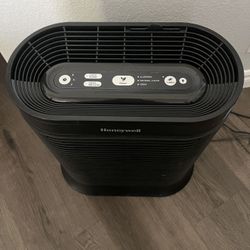 Honeywell HPA200BHD True HEPA Air Purifier (Black)