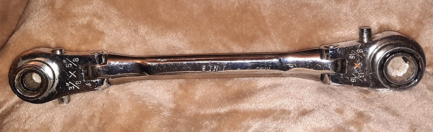 Cool Tool! 8 In 1 Combo Ratcheting Wrench! 3/8x5/8 9/16x13/16 1/2x3/4 7/16x11/16