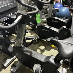 Cybex E3 Commercial upright cycle