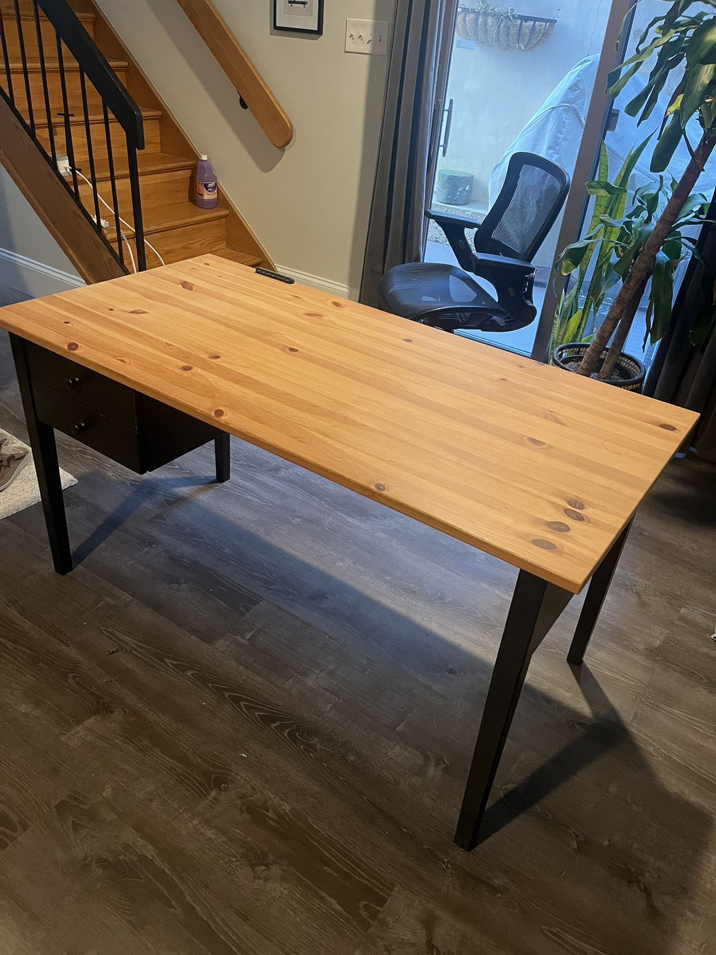 Real Wood Desk And Desk Chair
