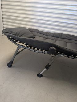 D.A.M. Luxury Carp Bed Chair – Ultimate Outdoor Comfort