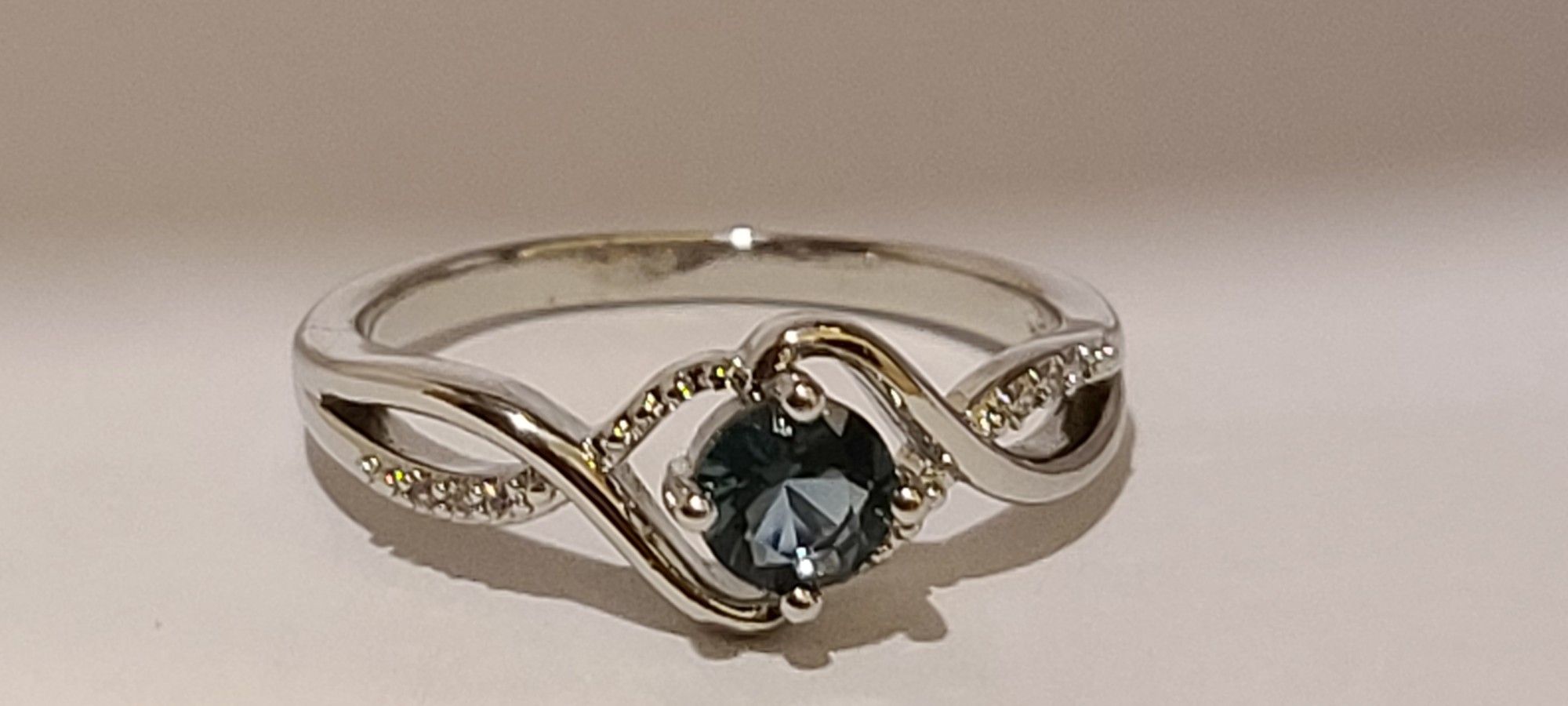 Sterling Silver Ring Size 8