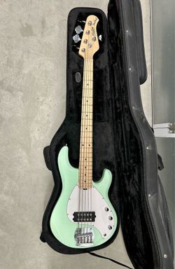 Sterling by Music Man Stingray 5
