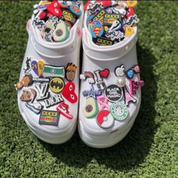 🆘Croc Charms $1 Each🚨🚨🚨