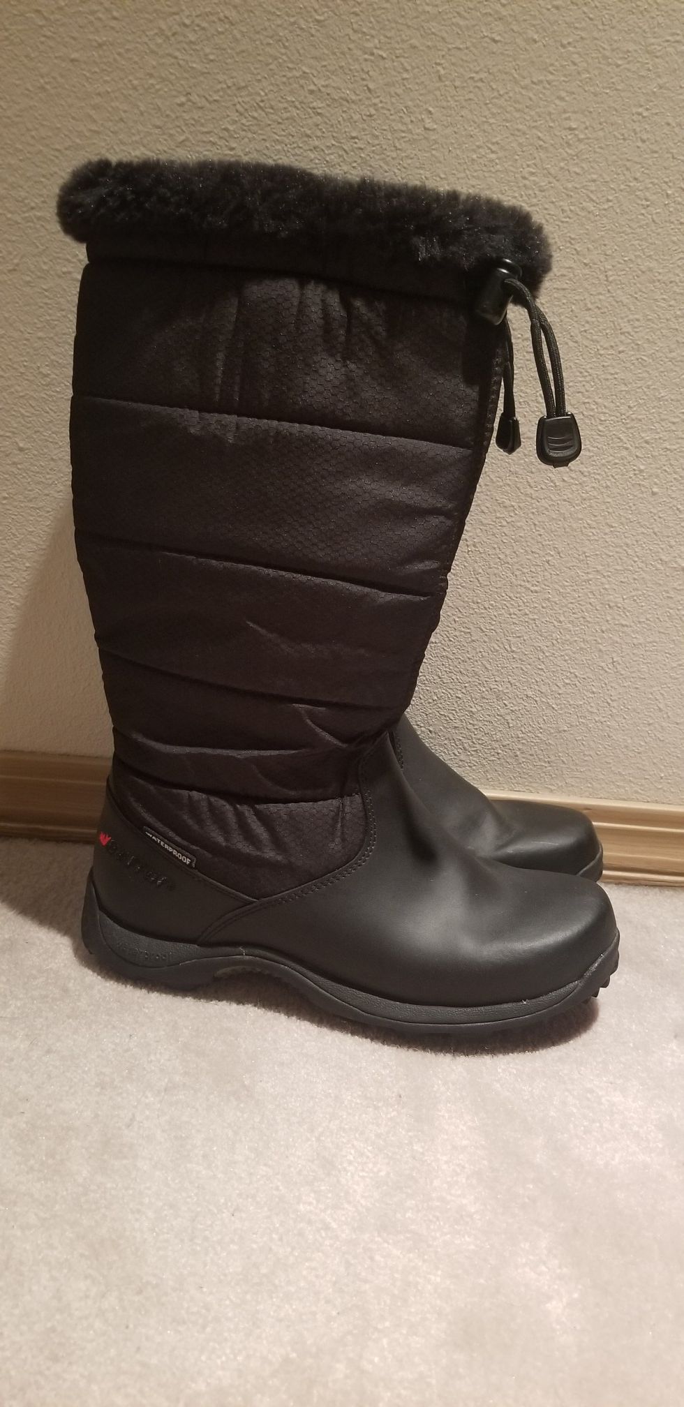 NEW Baffin Womens Winter Waterproof Boots size 8