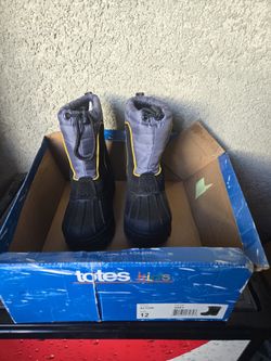 Kids Snow Boots Size 12