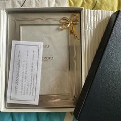 rare 2003 mikimoto stainless steel and gold toned picture frame with Akoya pearl