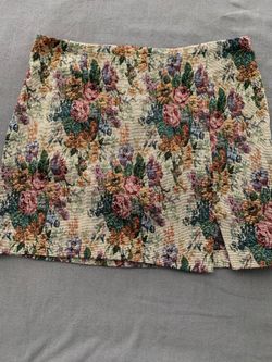 Mini floral skirt