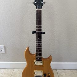 Rare Vintage 80s Yamaha SHB-400 Electric Guitar