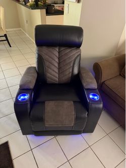 Fairly new  fully recallable from El Dorado furniture
