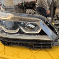 Honda Accord Headlight Head lamp Passenger Side RH LED accent halogen 2016 2017; JC276