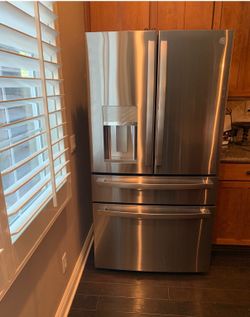 GE Refrigerator