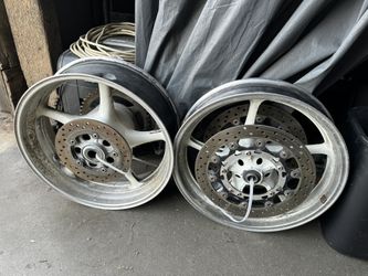 YAMAHA R6 FRONT AND REAR WHEELS
