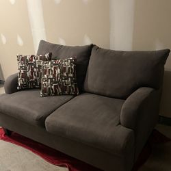 LOVESEAT