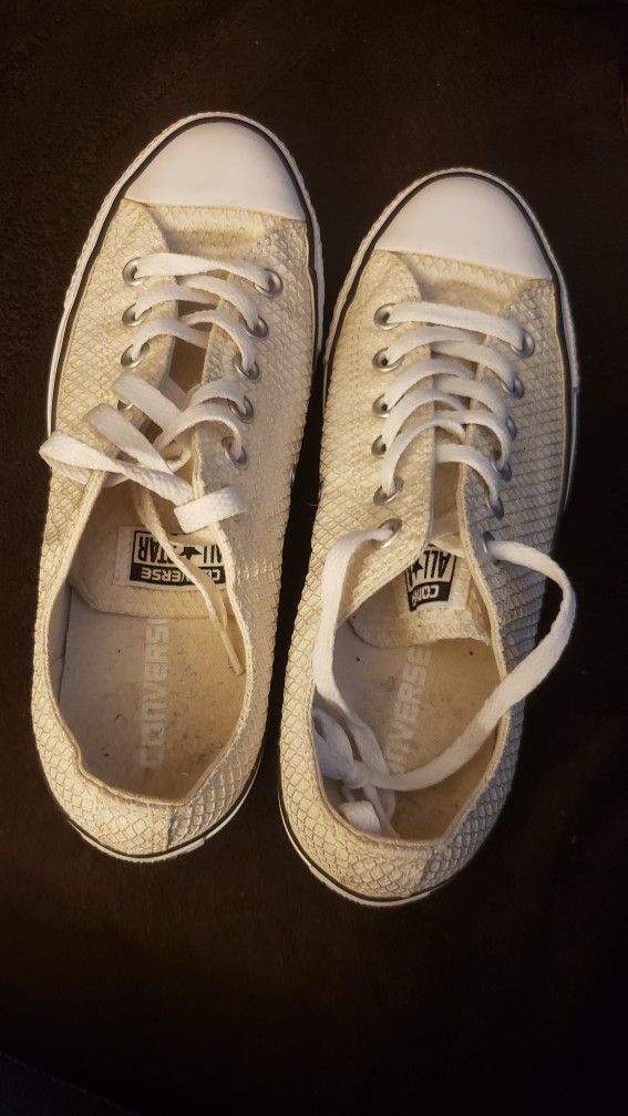 Converse ALL STAR Size 81/2 ,Excellent Condition