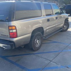 2001 Suburban Lt