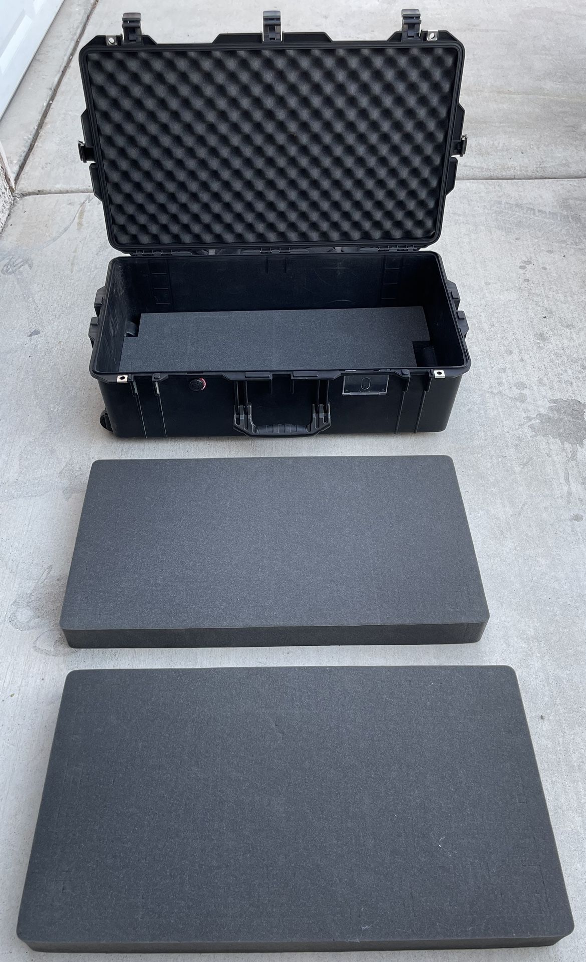 Used Pelican 1615 Air Case For Sale.