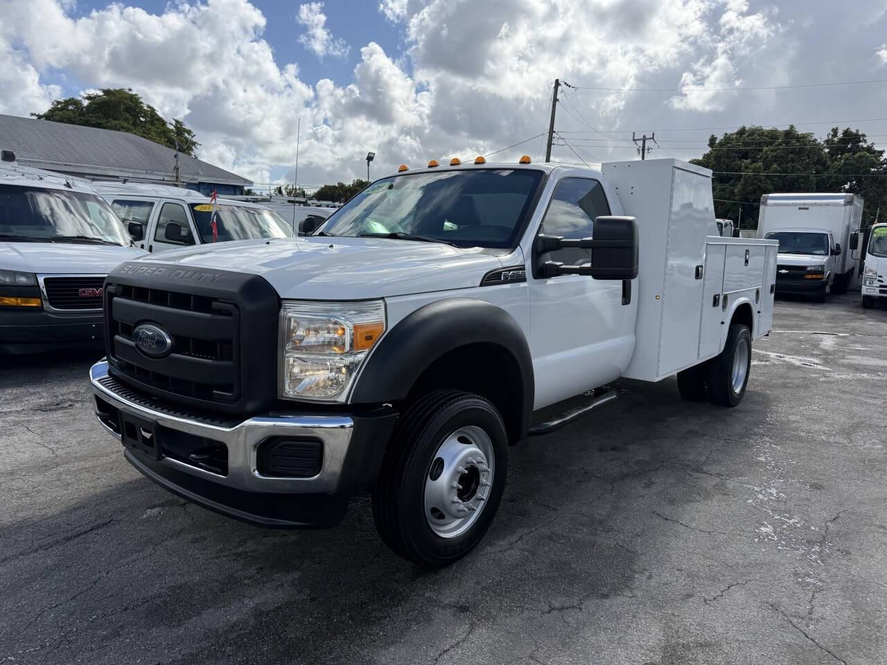 2013 Ford F-450 Chassis