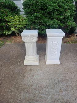 2) Plant Stands 21 Inches Tall