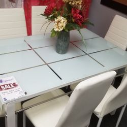 🚨DINING TABLE WITH 6 CHAIRS BRAND NEW 