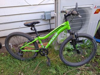 27in FUJI Mountain Bike!