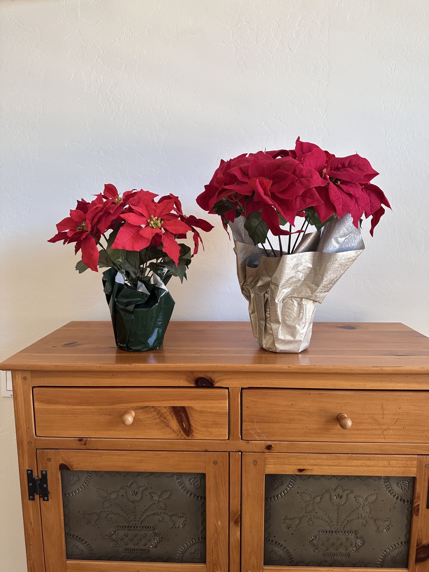 Christmas Poinsettias 2 Artificial