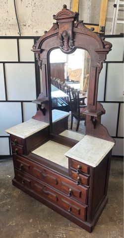 Antique 6 drawer Vanity