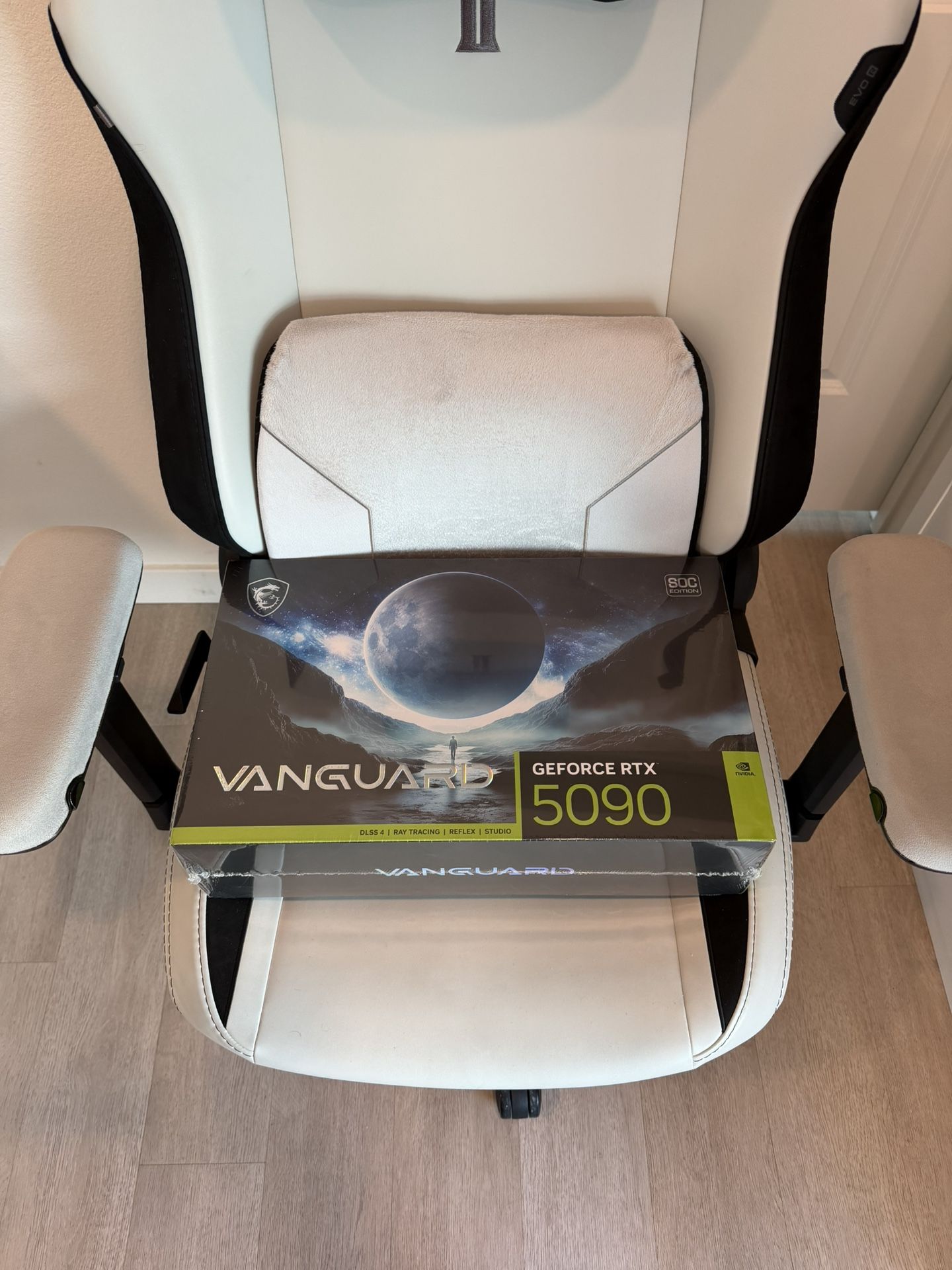 Rtx MSI Vanguard 5090 32GB Brand New