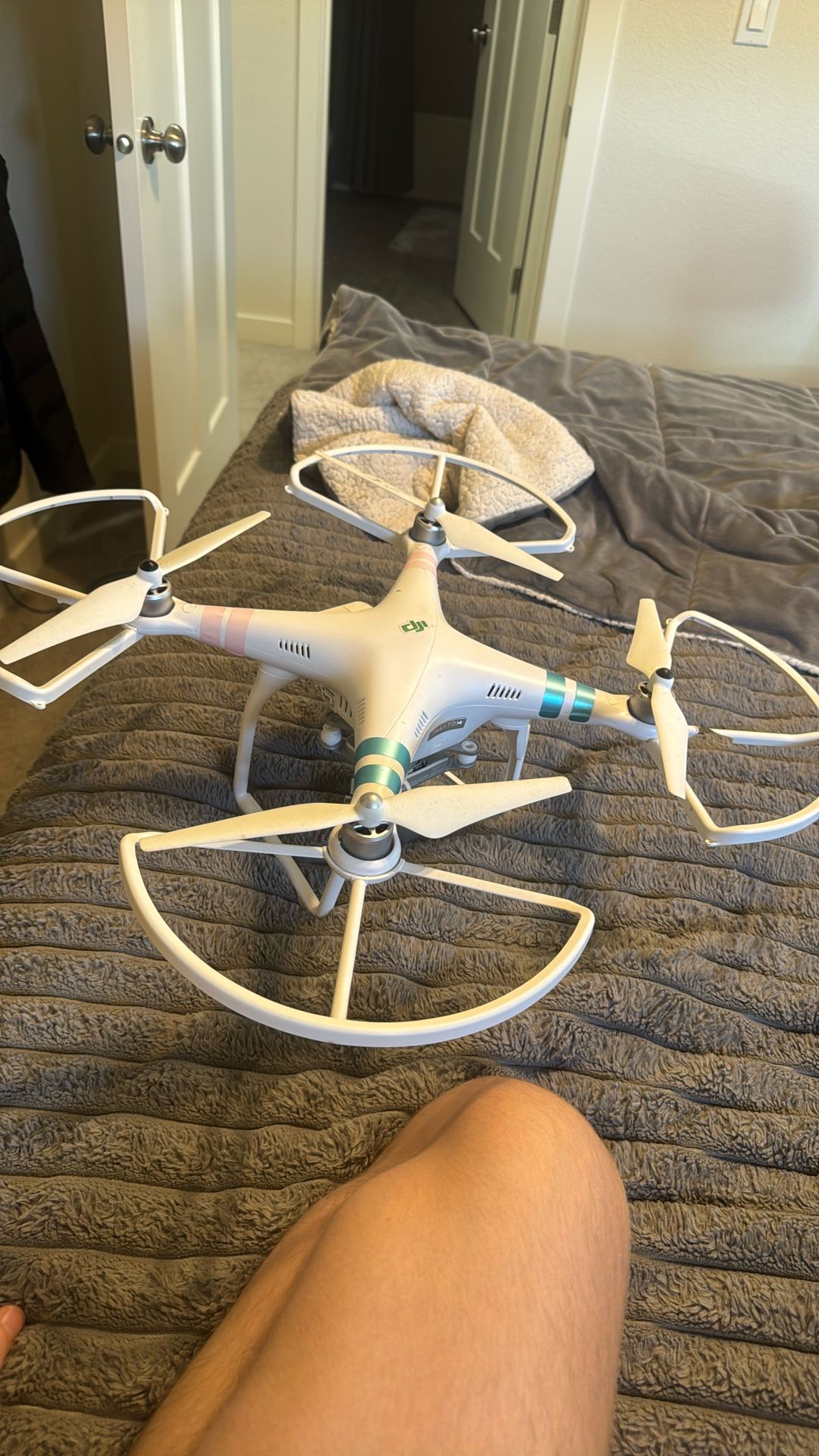 Dji Phantom 3 Standard With Controller And Charger 