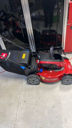 TORO Recycler 22-I  60-volt Self Propelled Battery Walk Mower