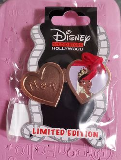Disney Studio Store Hollywood PATF LE 400 Tiana Heart Love Locket Pin DSSH