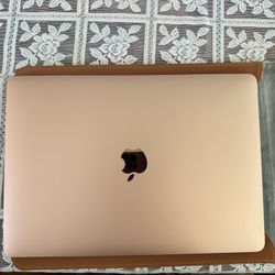 Macbook Air 2018 & Ipad Air 5th Generation Bundle