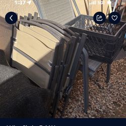 4 Nice Fold Up Chairs 