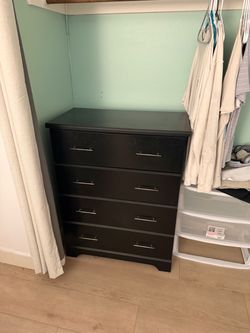 4 DRAWER DRESSER